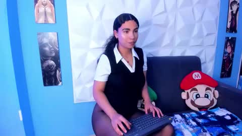 khateandersson online show from 11-20-25, 08:08