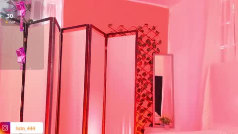 Khloe online show from 09-25-25, 01:04