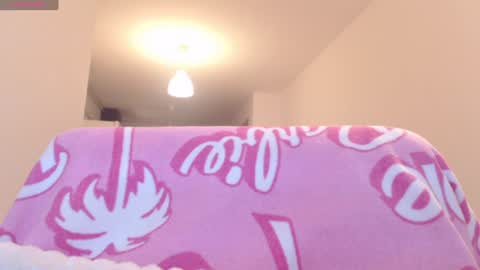 Snapshot of khloe_star chatting on 01-24-25, 03:55 Khloe online show from 01-24-25, 03:55