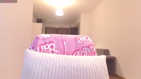 Snapshot of khloe_star chatting on 01-29-25, 04:30 Khloe online show from 01-29-25, 04:30