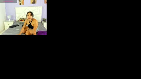 Snapshot of khloeblake chatting on 01-12-25, 11:26 Khloe online show from 01-12-25, 11:26
