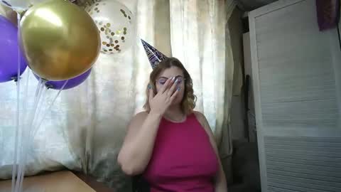 kianna_dior_ online show from 02-08-25, 10:18