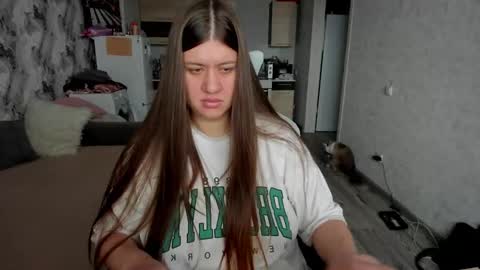 kianna_dior_ online show from 11-15-25, 09:39