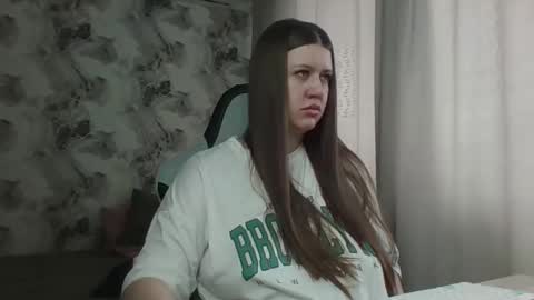 kianna_dior_ online show from 03-16-26, 09:35