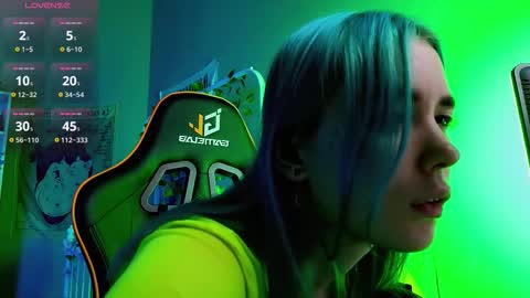 Kira online show from 09-10-25, 09:15