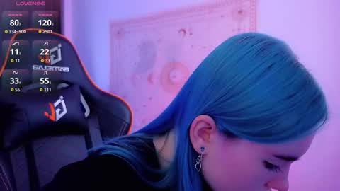 Kira online show from 09-11-25, 09:04