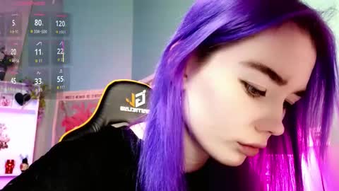 Kira online show from 11-17-25, 09:09