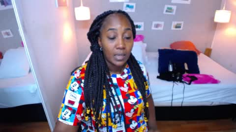 Snapshot of kiara_evanss chatting on 12-11-24, 02:54 Kiara online show from 12-11-24, 02:54