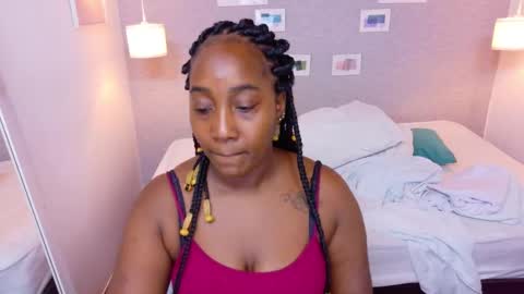 Snapshot of kiara_evanss chatting on 09-18-25, 11:29 Kiara online show from 09-18-25, 11:29