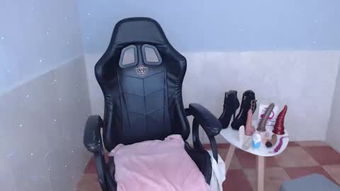 Kiara online show from 02-21-25, 11:33