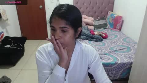 Kiara online show from 03-06-25, 02:09