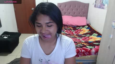 Kiara online show from 12-18-25, 10:27