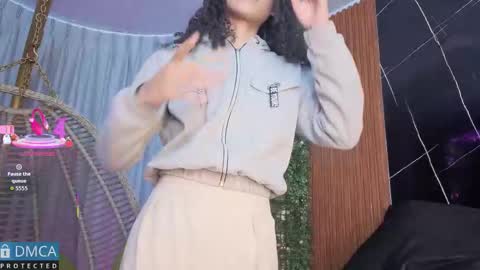 Kiara Zahiri online show from 10-23-25, 10:58