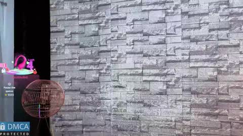 Kiara Zahiri online show from 12-15-25, 10:52