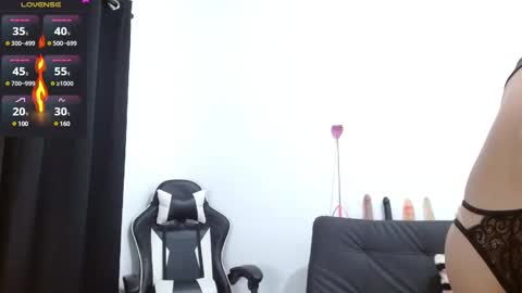 Snapshot of kiararider chatting on 02-10-25, 03:57 KiaraRider online show from 02-10-25, 03:57