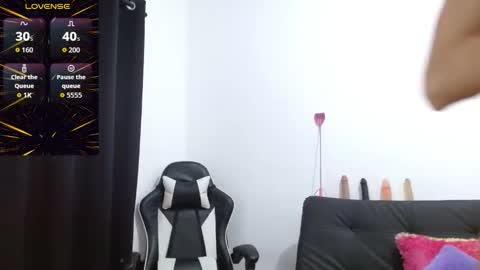 Snapshot of kiararider chatting on 11-05-25, 05:24 KiaraRider online show from 11-05-25, 05:24