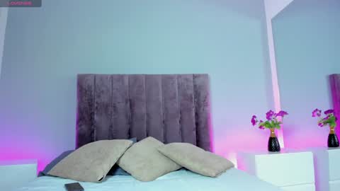 Snapshot of kiarasimons_ chatting on 12-30-24, 12:31 Sara Palacios online show from 12-30-24, 12:31