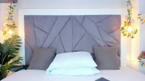 kiarha  online show from 12-03-25, 03:14