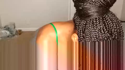 HunneysPlayRoom online show from 02-08-26, 04:49