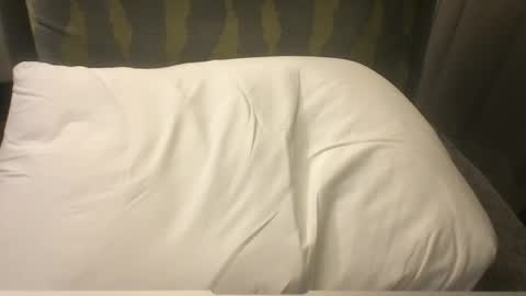 Snapshot of kickboxer04 chatting on 10-01-25, 02:17 kickboxer04 online show from 10-01-25, 02:17