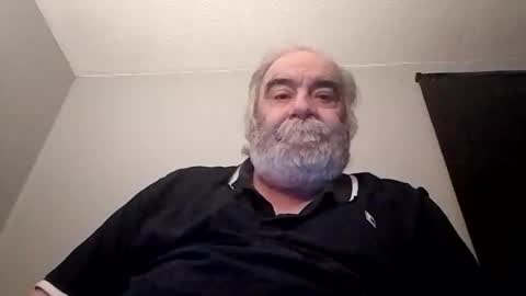 KICKINME online show from 10-20-25, 01:39