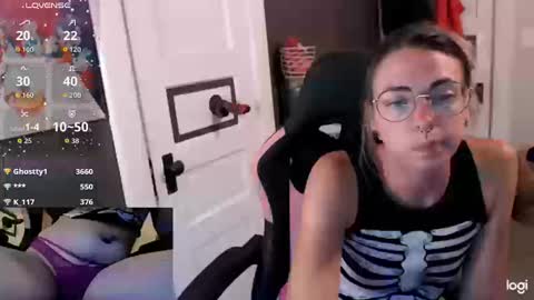 Kiersten online show from 09-09-25, 03:17