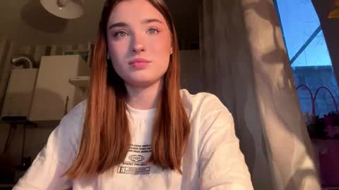 Ola my name is Lissa  Lets hit 10 Thumbs Up together   online show from 03-14-26, 03:17