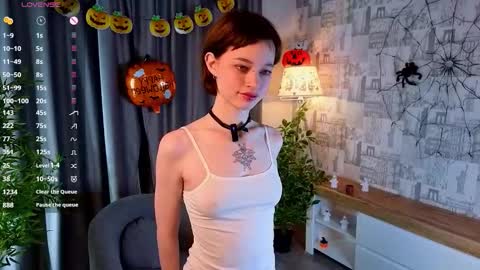 Snapshot of kieshaswymer chatting on 11-04-25, 01:16 Vanessa online show from 11-04-25, 01:16