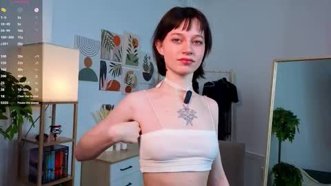 Snapshot of kieshaswymer chatting on 12-04-25, 01:26 Vanessa online show from 12-04-25, 01:26