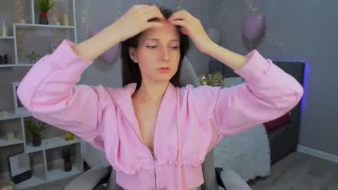 Snapshot of kikaosterman chatting on 02-20-26, 02:06 Kika online show from 02-20-26, 02:06