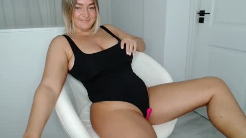 Ada online show from 10-24-25, 04:31