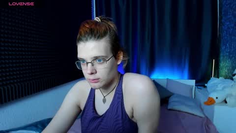 Kiki online show from 12-25-24, 10:06
