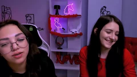 Snapshot of kiki_swan chatting on 03-12-25, 08:20 kiki_swan online show from 03-12-25, 08:20