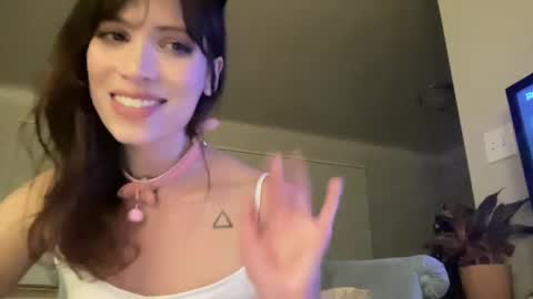 Kiki Hart online show from 12-07-24, 05:26