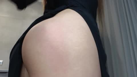 EvaAnna online show from 01-21-25, 03:15