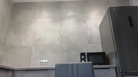 EvaAnna online show from 02-05-25, 09:50