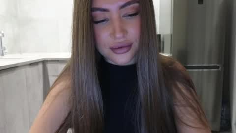 EvaAnna online show from 02-25-25, 05:58