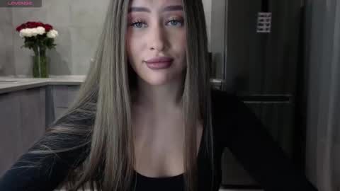 EvaAnna online show from 11-07-25, 07:58