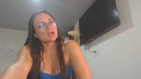 Snapshot of killey_saints chatting on 12-23-25, 01:25 killey online show from 12-23-25, 01:25