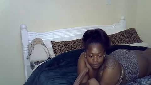 lolo online show from 12-18-25, 03:07