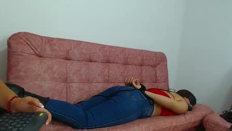 Snapshot of kim_and_mia chatting on 02-21-25, 12:05 Mia Kim online show from 02-21-25, 12:05