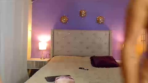 Snapshot of kim_and_mia chatting on 09-25-25, 11:41 Mia Kim online show from 09-25-25, 11:41