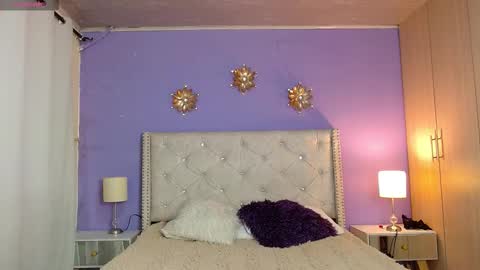 Snapshot of kim_and_mia chatting on 09-27-25, 11:48 Mia Kim online show from 09-27-25, 11:48