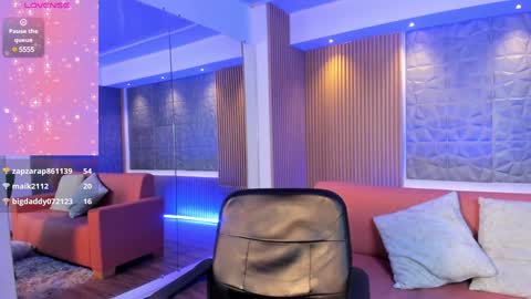 Kim online show from 01-17-25, 02:07