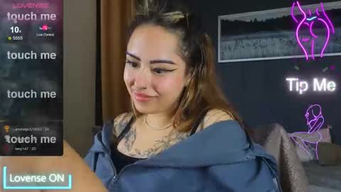 Snapshot of kim_brownie chatting on 11-13-25, 08:24 Kim online show from 11-13-25, 08:24