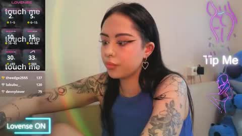 Snapshot of kim_brownie chatting on 02-04-26, 08:42 Kim online show from 02-04-26, 08:42