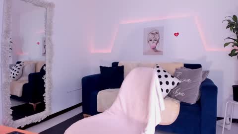 Snapshot of kim_ev chatting on 03-06-25, 08:08 Kim online show from 03-06-25, 08:08