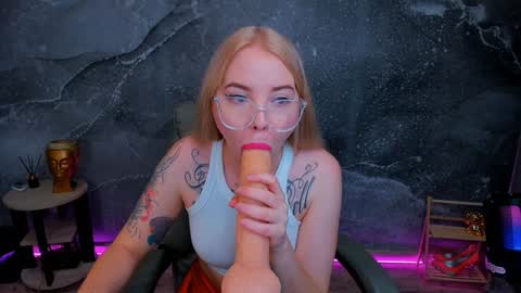 KIM online show from 01-10-25, 09:13