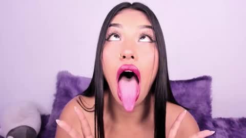 kim_mouth17 online show from 01-15-26, 04:22