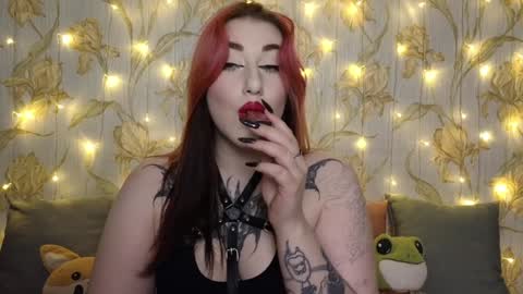 Snapshot of kim_possible1 chatting on 12-19-24, 05:18 Hi Im Kimberly but u can call me Kim. Turn on ur sound i love to talk and moan online show from 12-19-24, 05:18